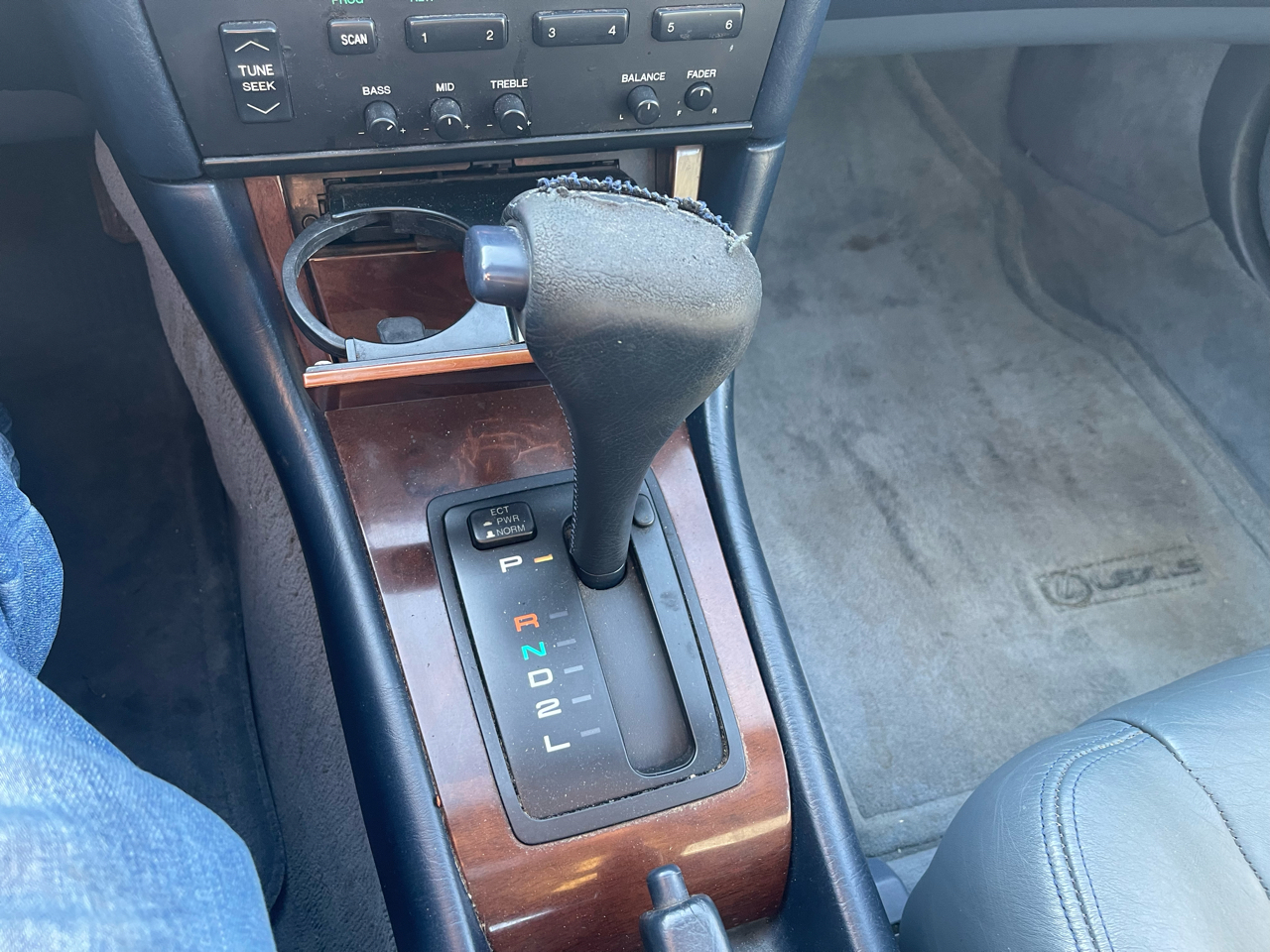 Lexus ES 300 Base 1994