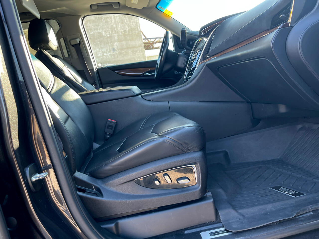 Cadillac Escalade ESV Premium 4WD 2017