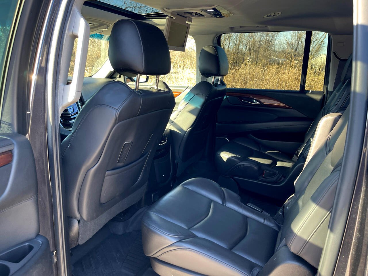 Cadillac Escalade ESV Premium 4WD 2017