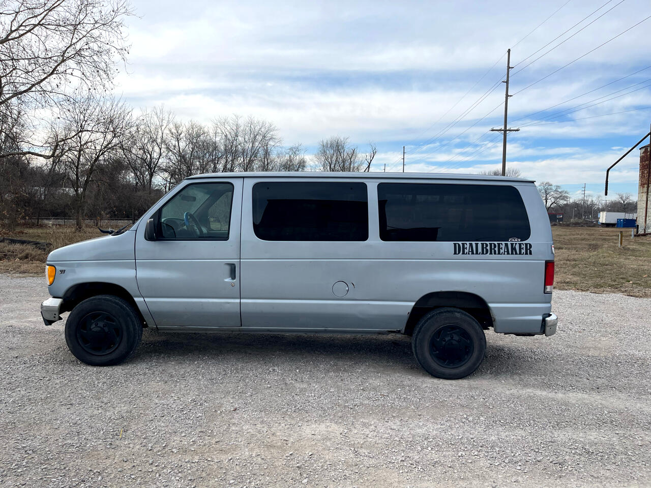 Ford Econoline Wagon E-350 XL Super Duty 1999