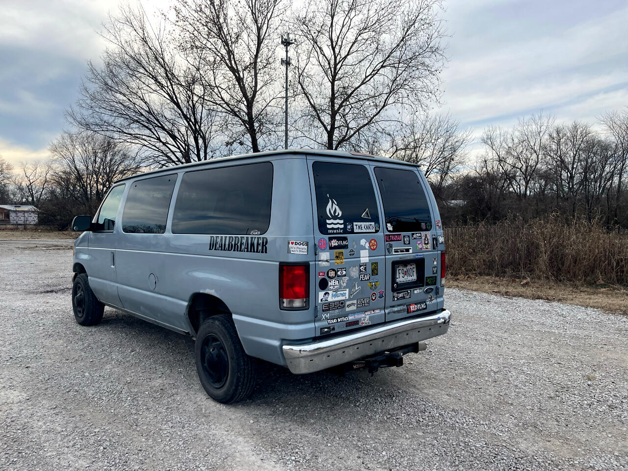 Ford Econoline Wagon E-350 XL Super Duty 1999
