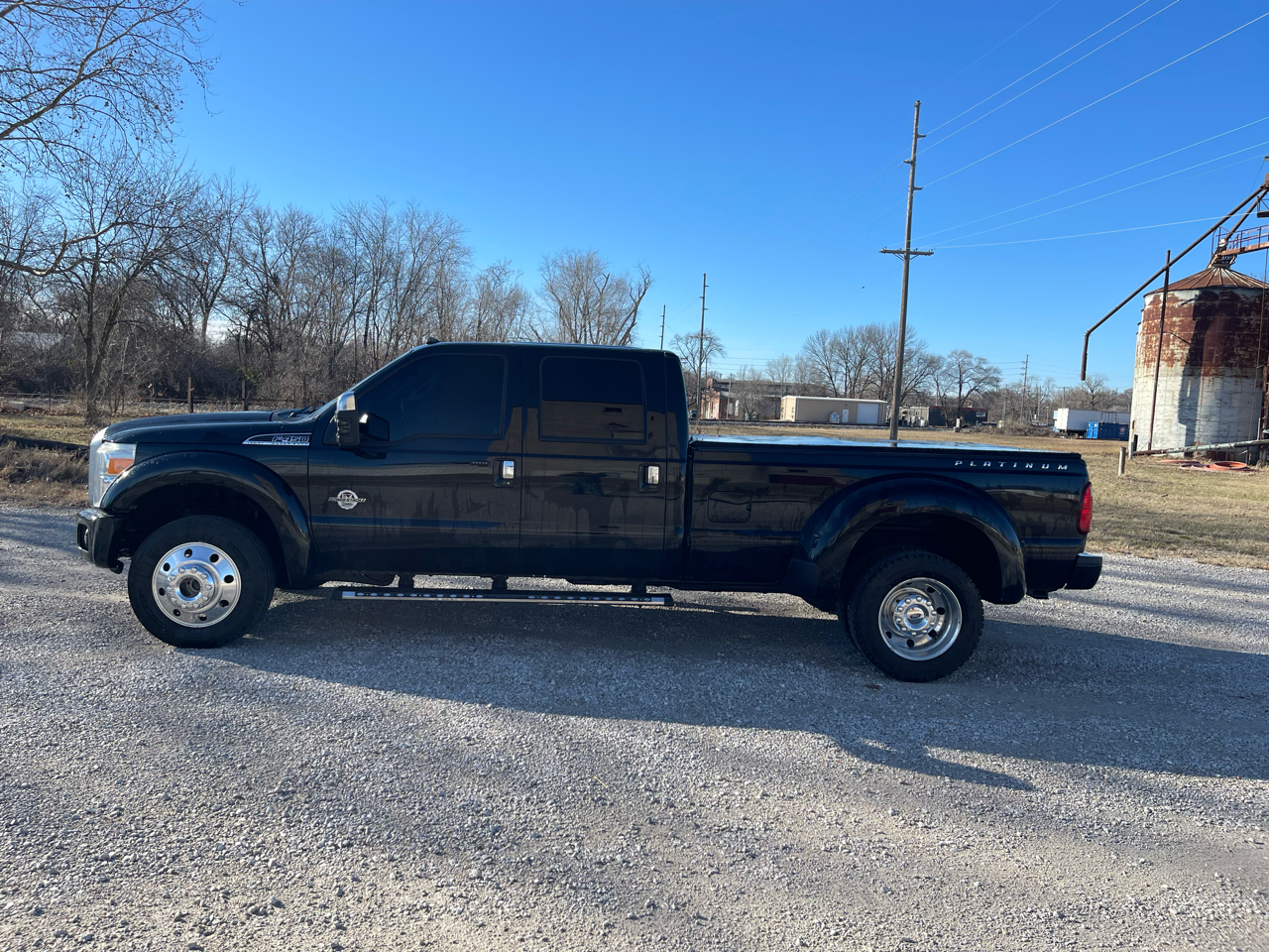Ford F-450 SD Platinum Crew Cab DRW 4WD 2016