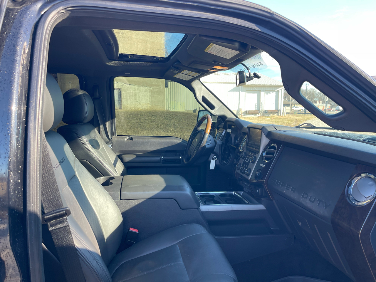 Ford F-450 SD Platinum Crew Cab DRW 4WD 2016