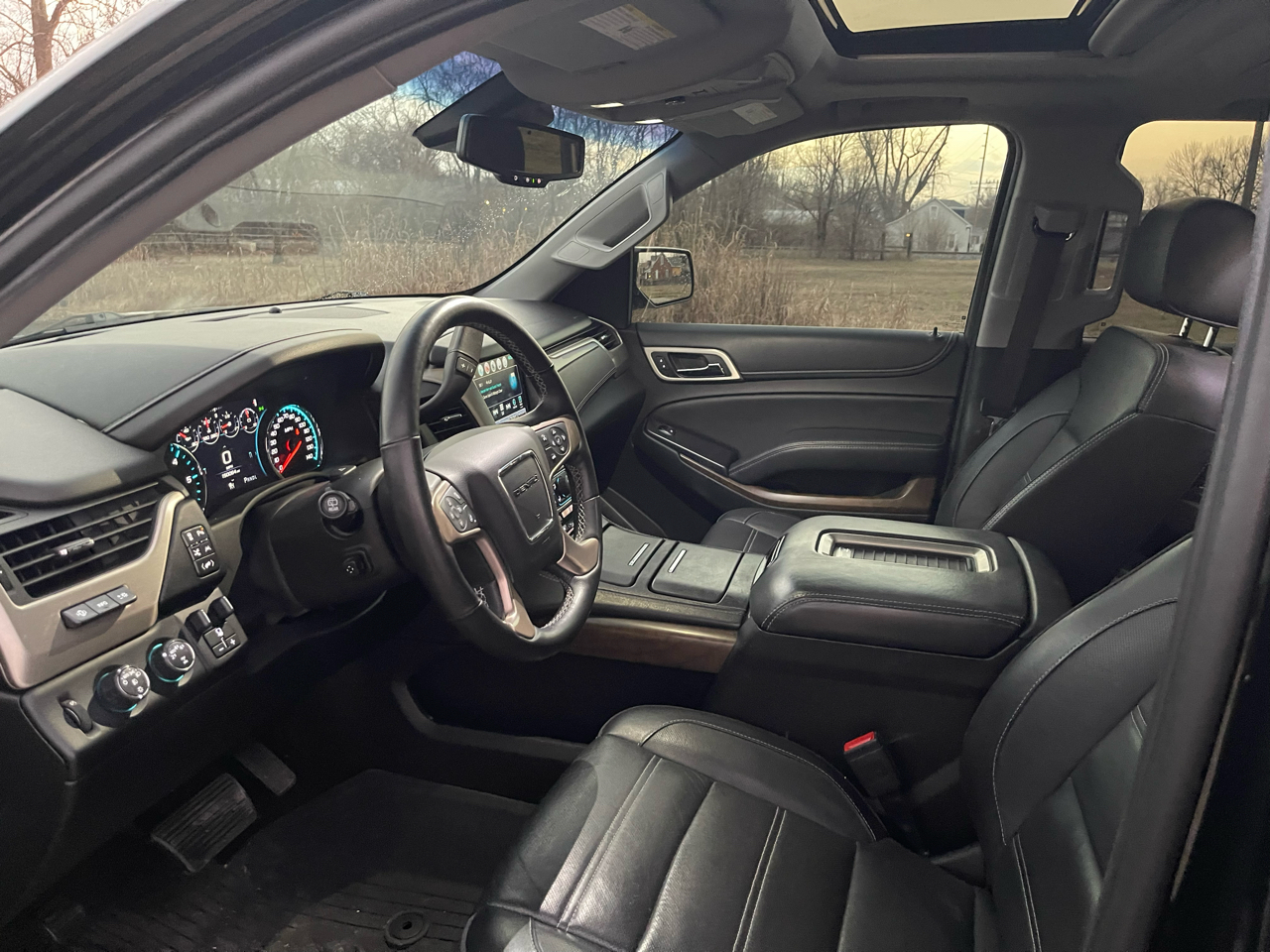 GMC Yukon Denali 4WD 2018