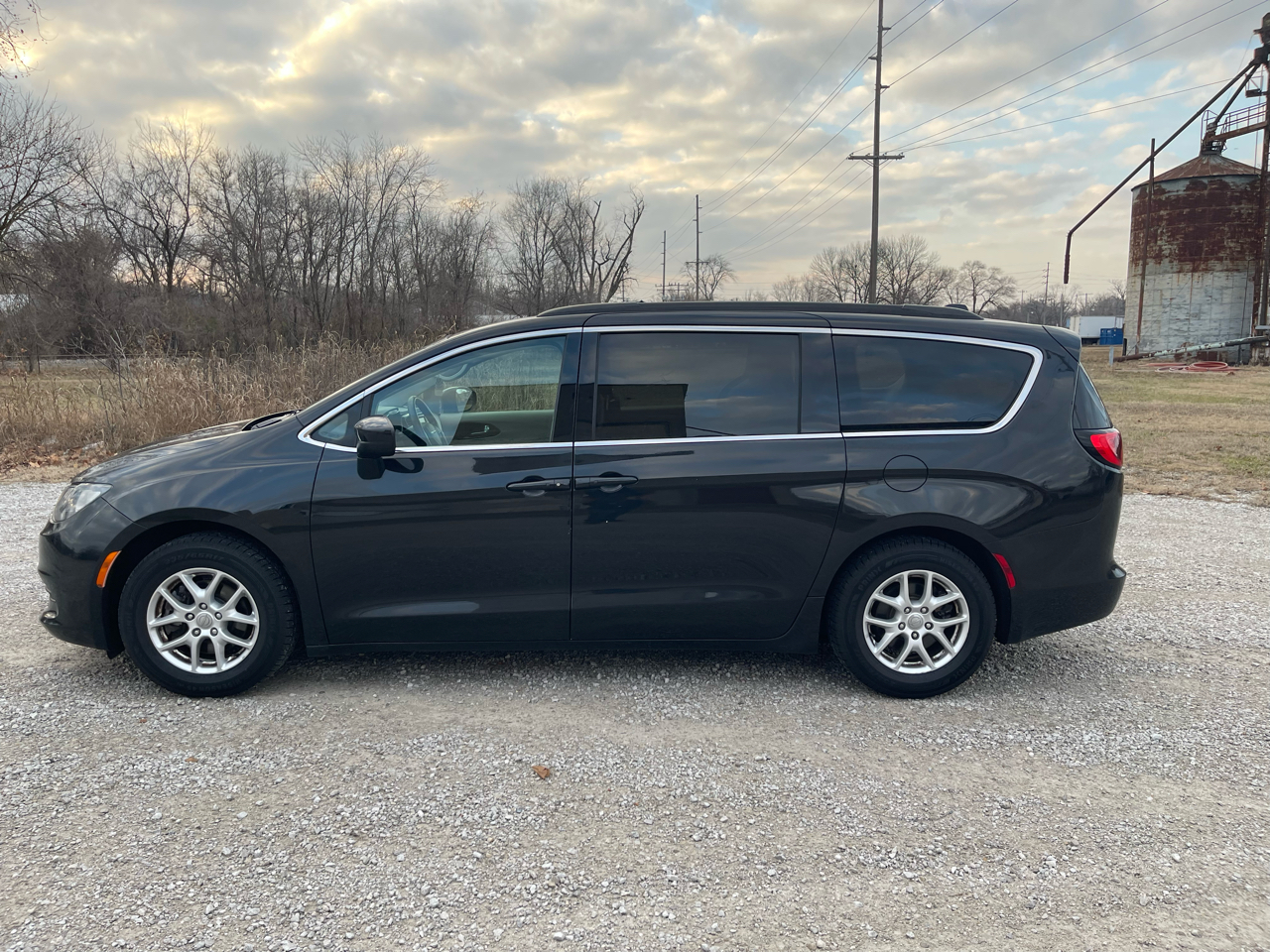 Chrysler Pacifica Touring 2017