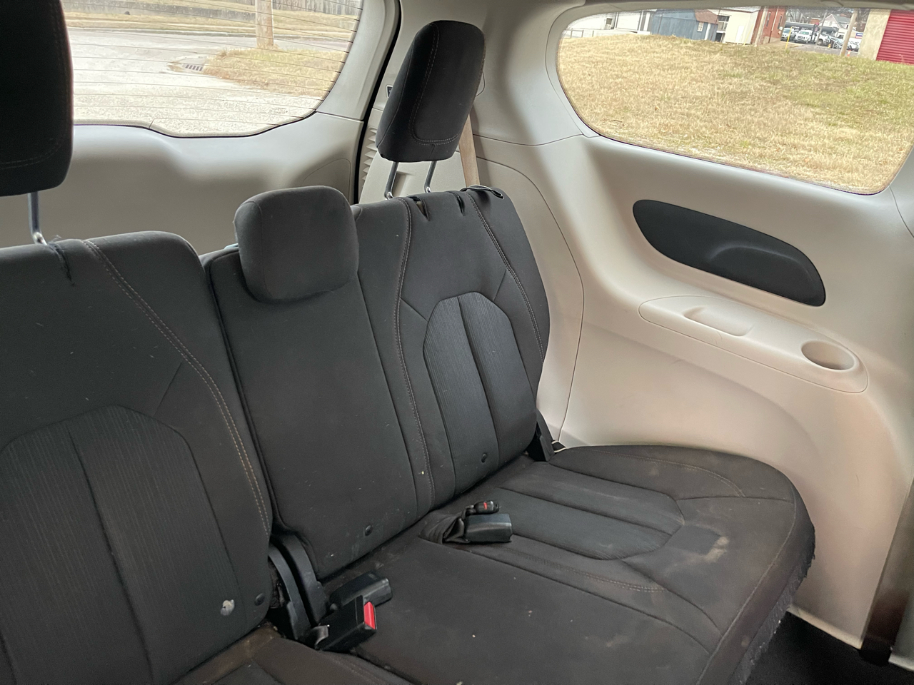 Chrysler Pacifica Touring 2017