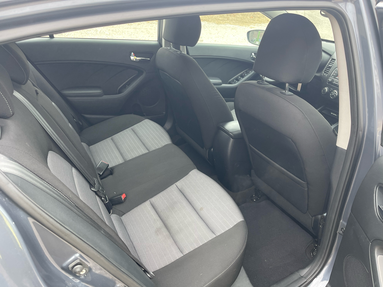 Kia Forte 5-Door LX 2016