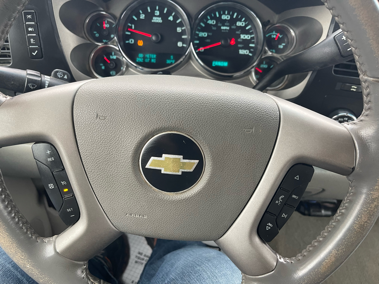 Chevrolet Silverado 1500 1LT Crew Cab 4WD 2012