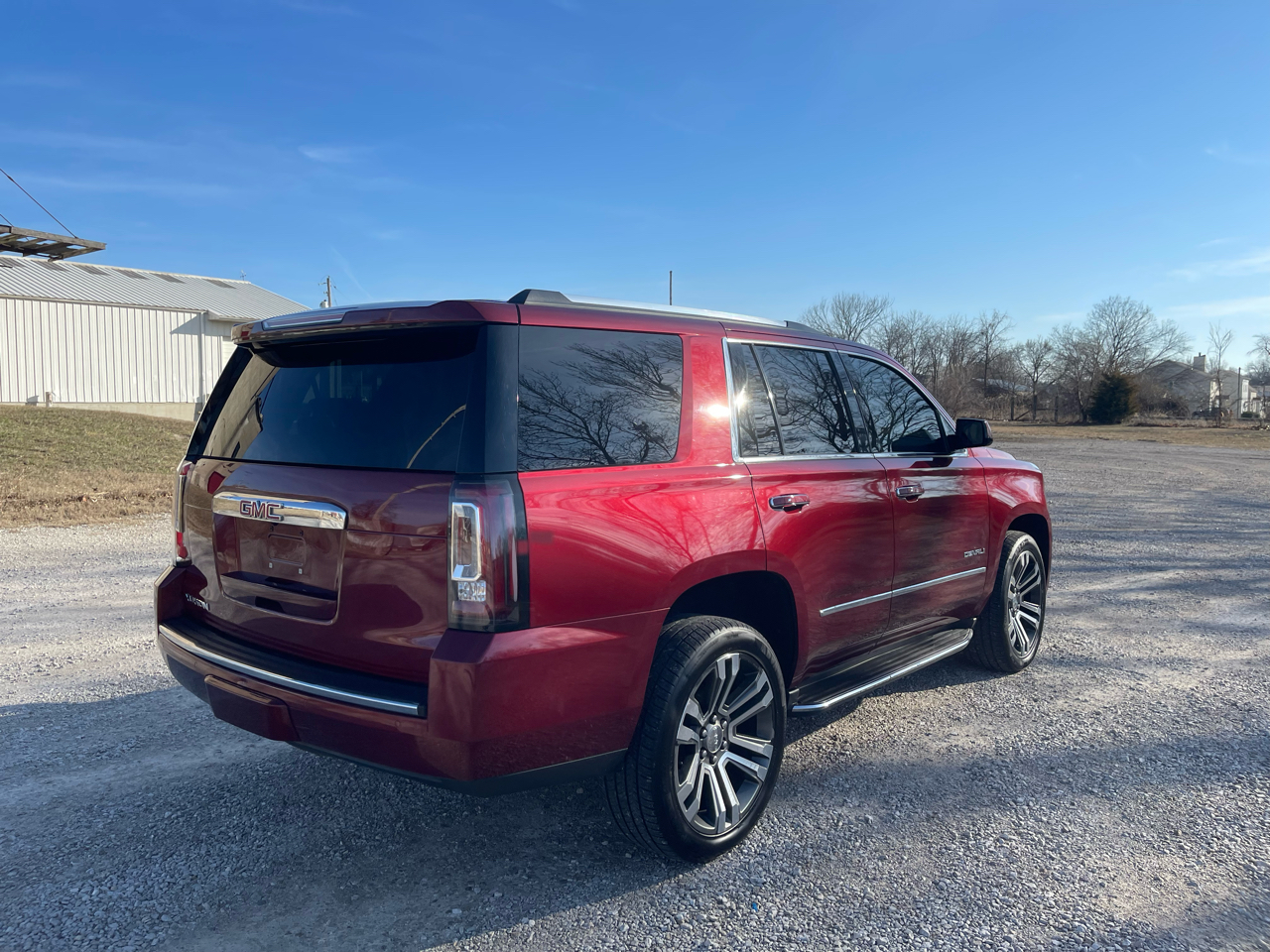 GMC Yukon Denali 4WD 2017