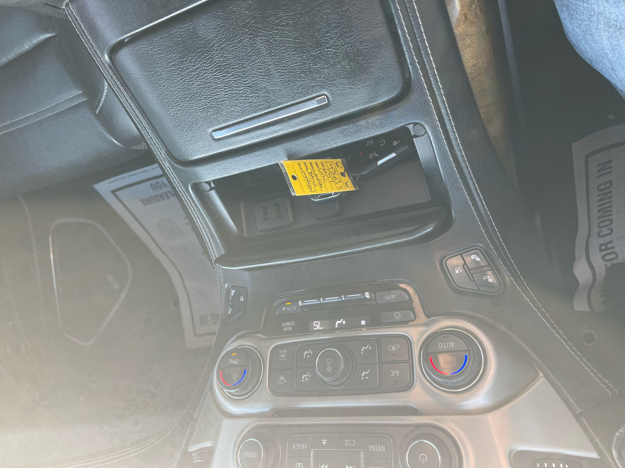 GMC Yukon Denali 4WD 2017