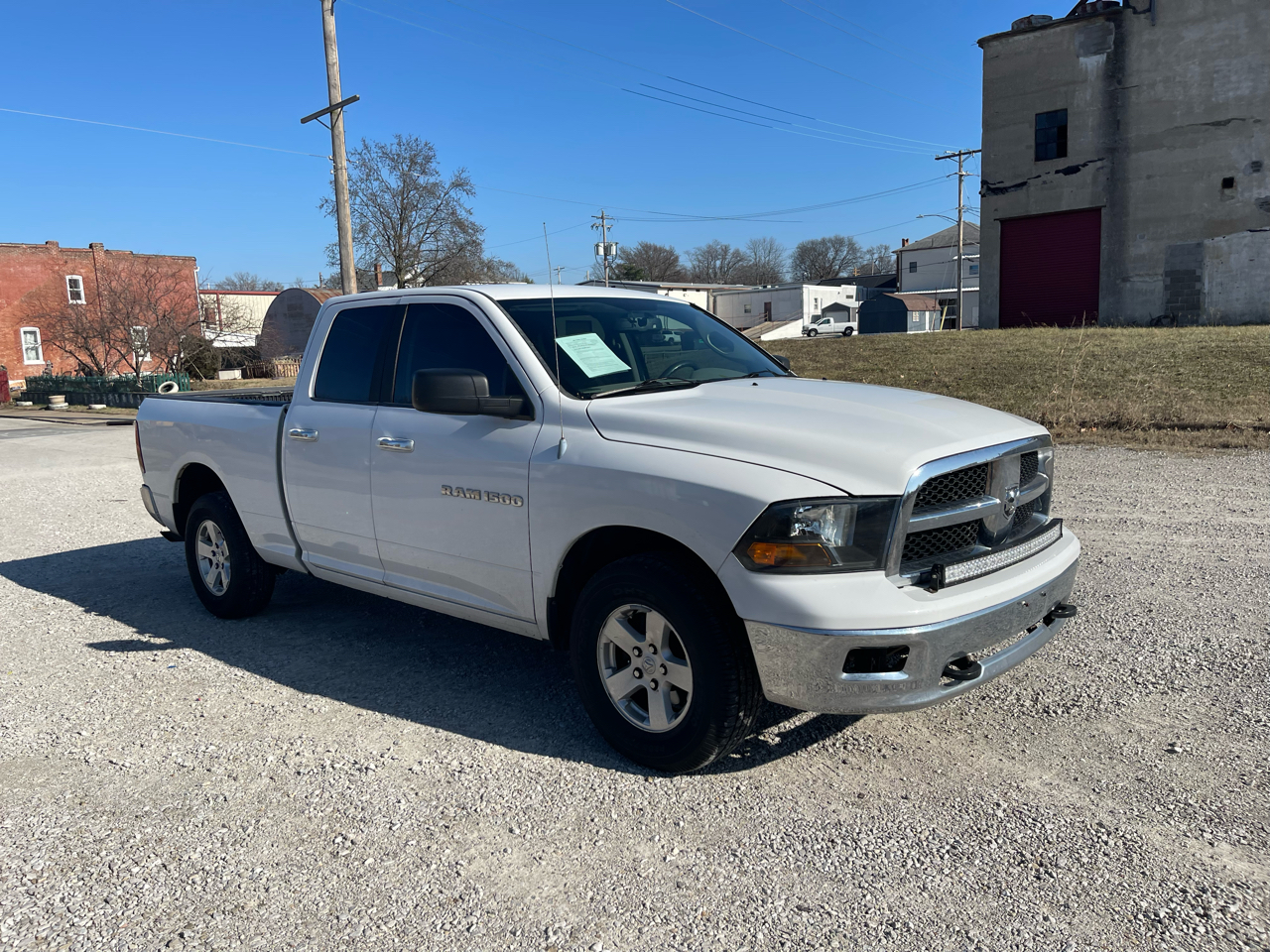 RAM 1500 4WD Quad Cab 140.5" Tradesman 2011
