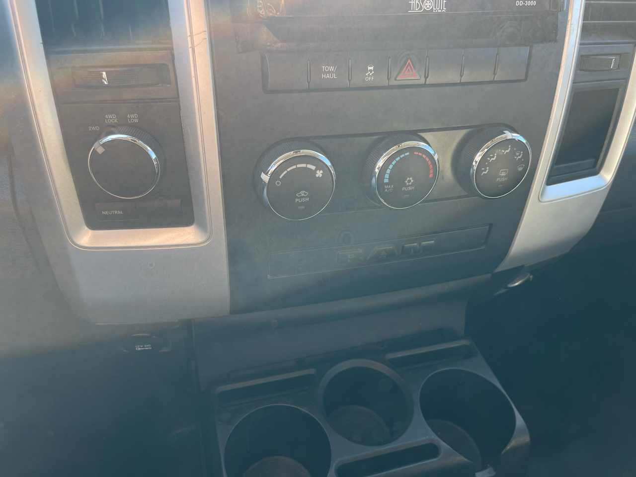 RAM 1500 4WD Quad Cab 140.5" Tradesman 2011