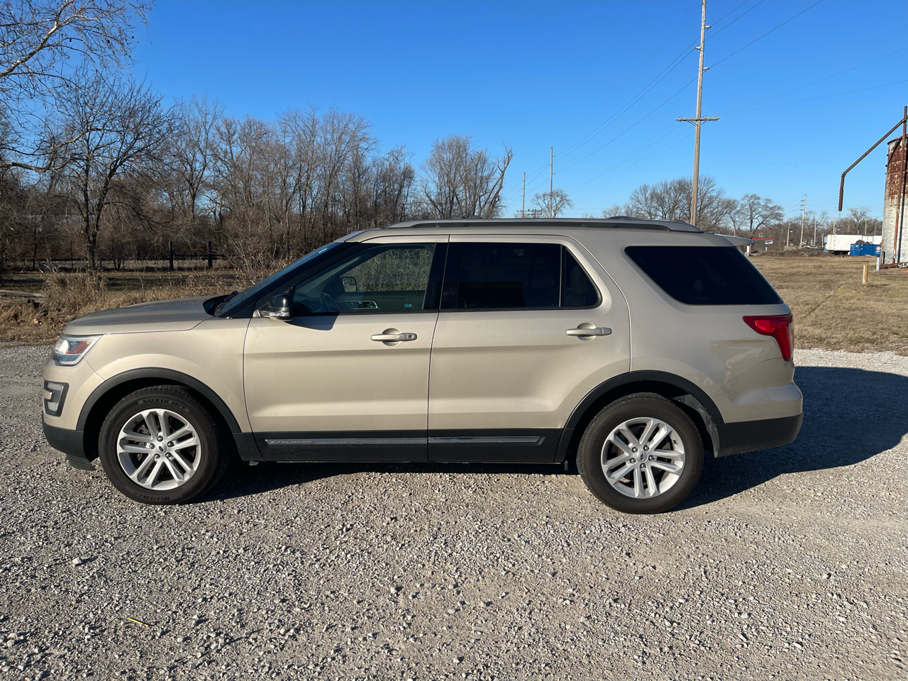 Ford Explorer 4dr XLT 2017