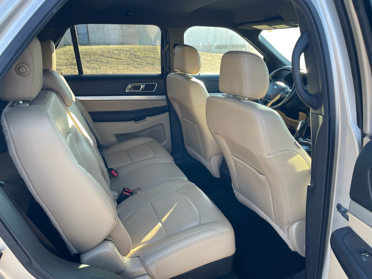 Ford Explorer 4dr XLT 2017