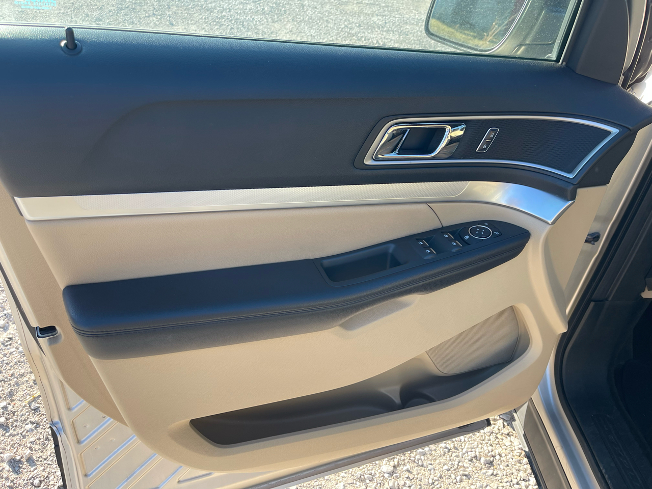 Ford Explorer 4dr XLT 2017