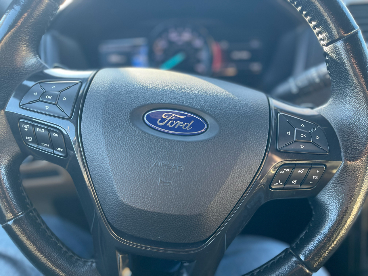 Ford Explorer 4dr XLT 2017