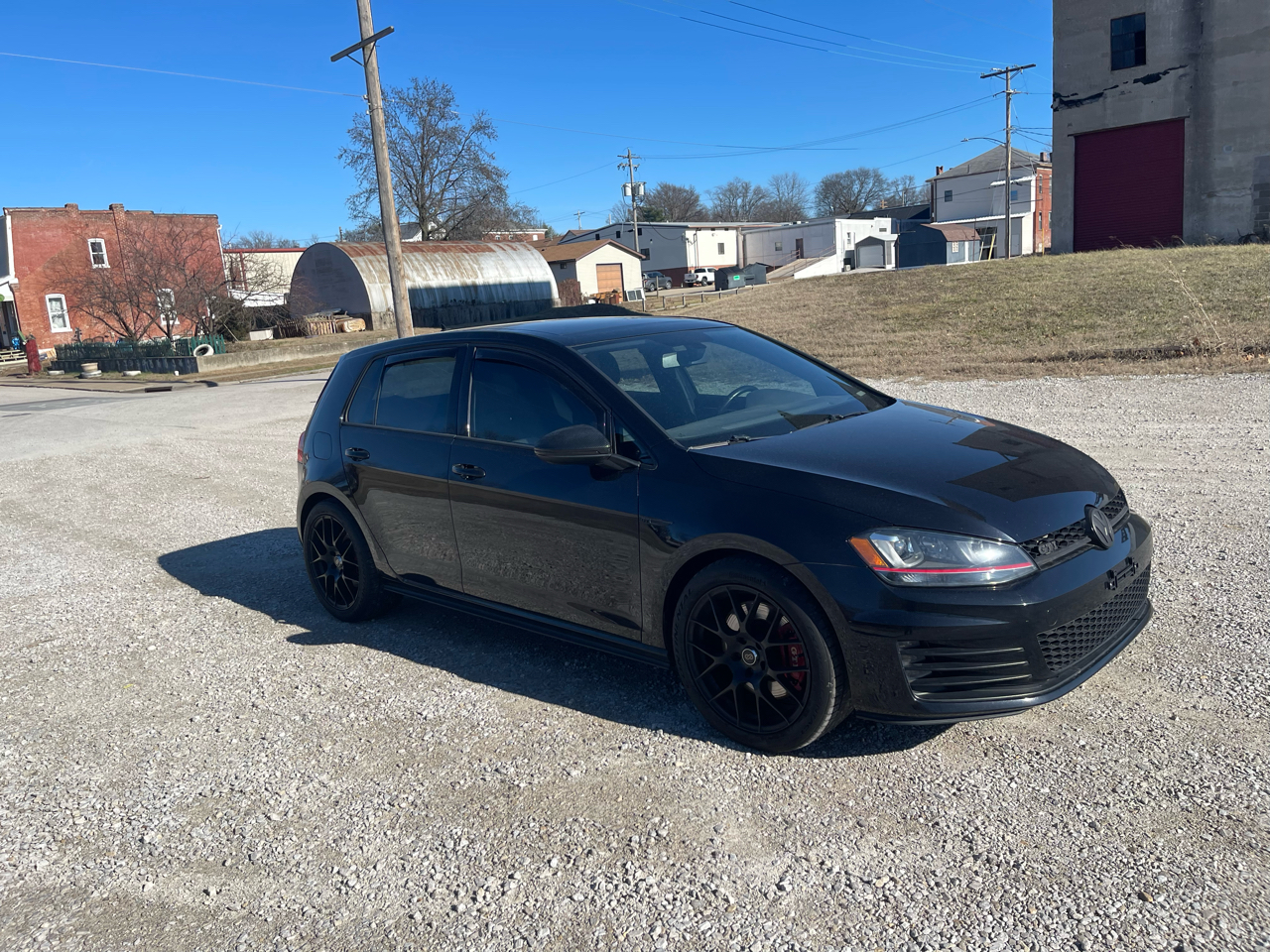 Volkswagen Golf GTI SE 6M 4-Door 2017