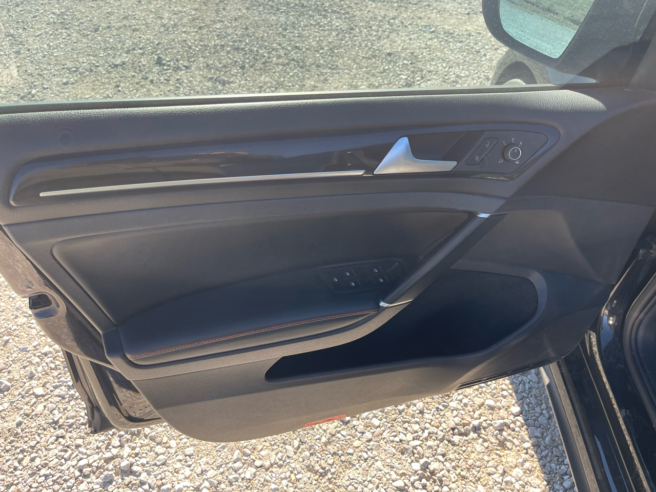 Volkswagen Golf GTI SE 6M 4-Door 2017