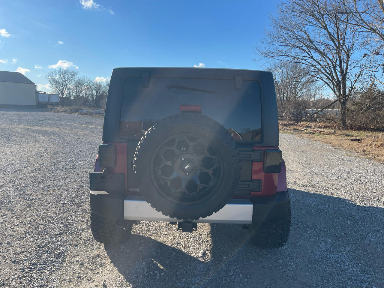 Jeep Wrangler Unlimited Sahara 4WD 2013