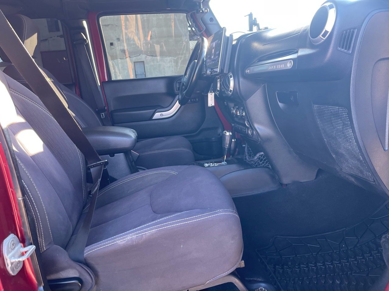 Jeep Wrangler Unlimited Sahara 4WD 2013