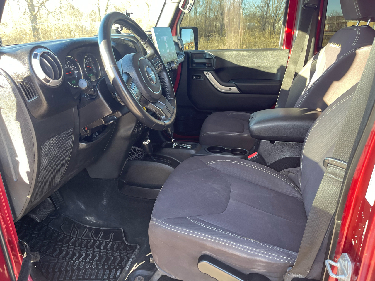 Jeep Wrangler Unlimited Sahara 4WD 2013