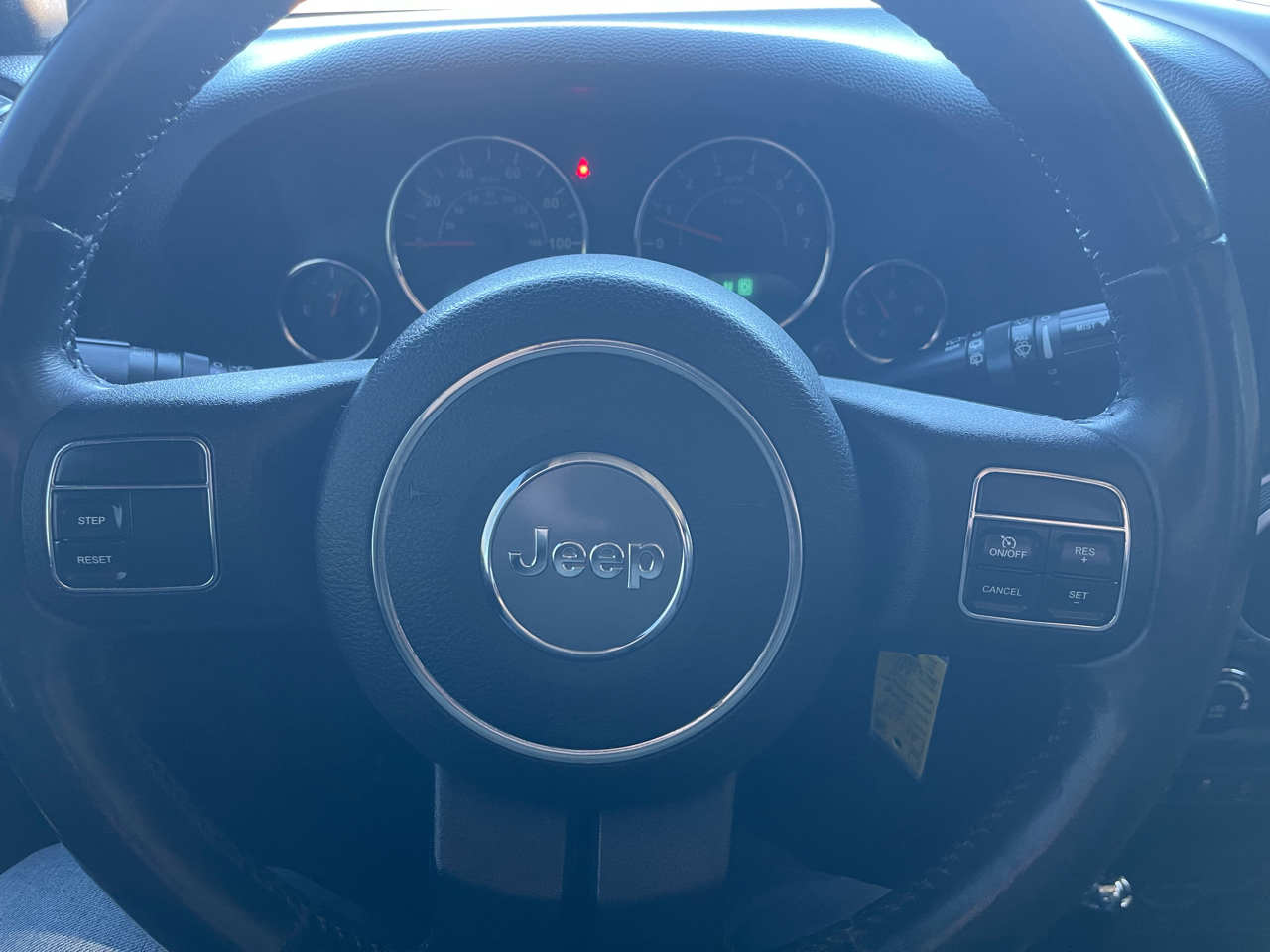 Jeep Wrangler Unlimited Sahara 4WD 2013