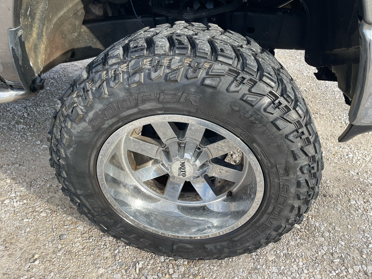 RAM 1500 4WD Crew Cab 140.5" SLT 2012