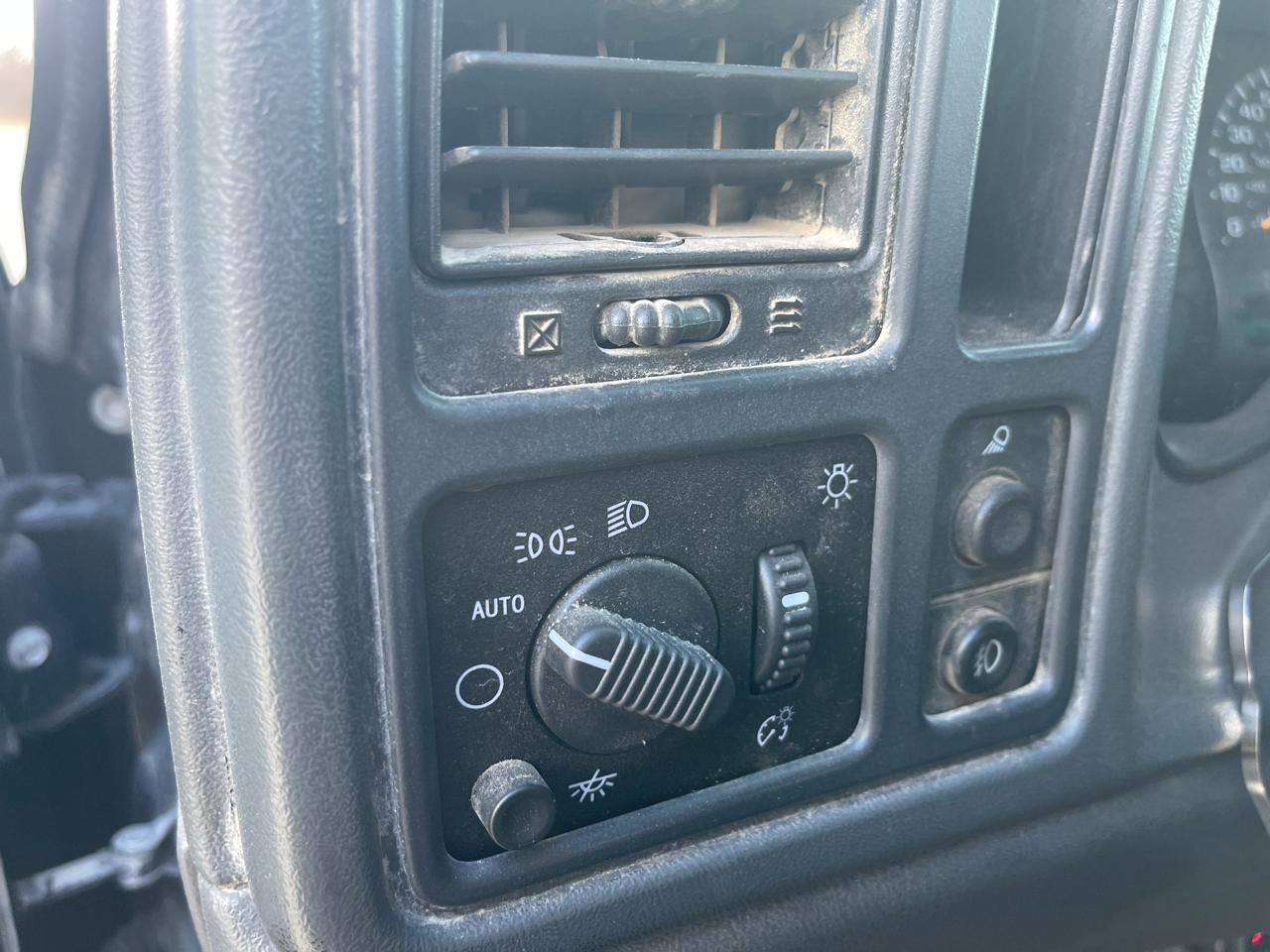 GMC Sierra 2500HD 4WD Crew Cab 159" SLE 2005