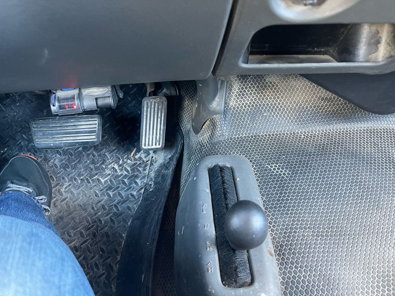 GMC Sierra 2500HD 4WD Crew Cab 159" SLE 2005