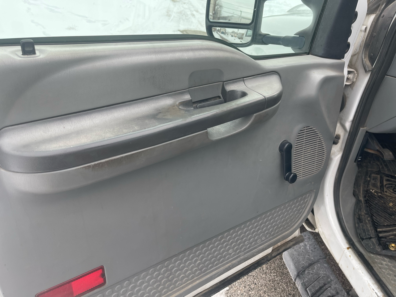 Ford F-350 SD XL Crew Cab 4WD DRW 2004