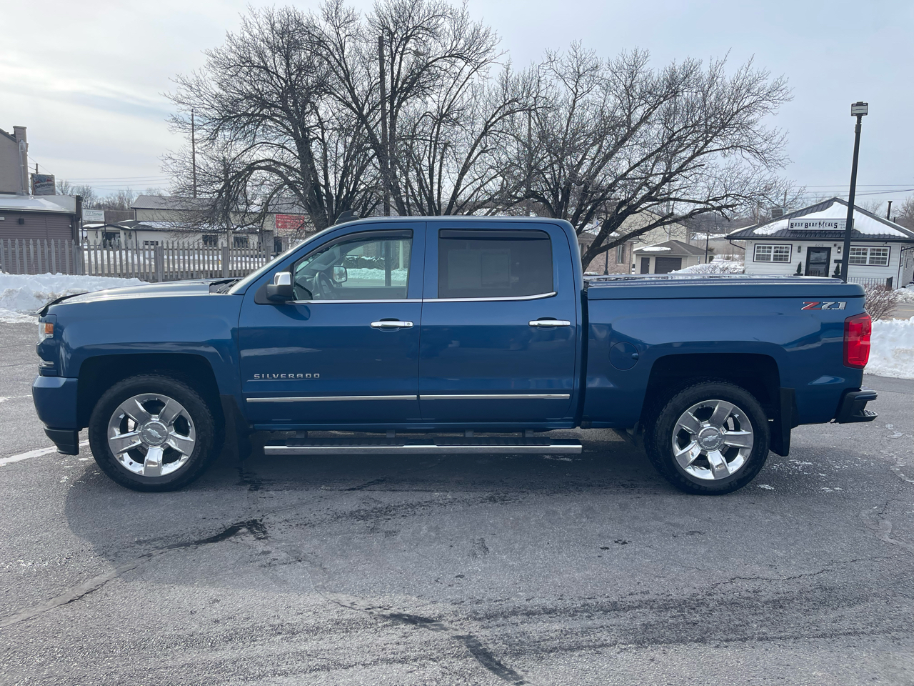 Chevrolet Silverado 1500 4WD Crew Cab 143.5" LTZ w/1LZ 2018