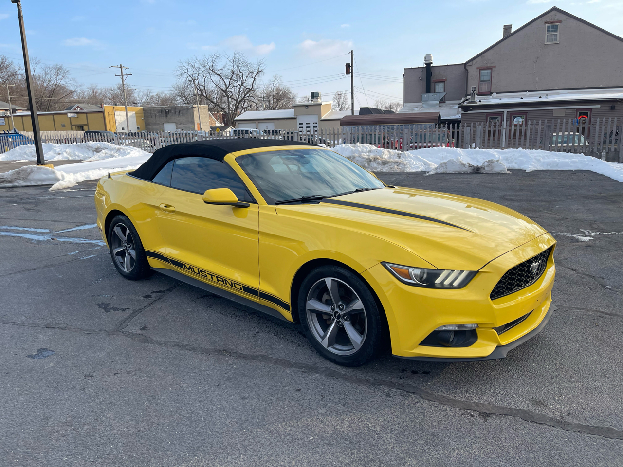 Ford Mustang V6 Convertible 2015