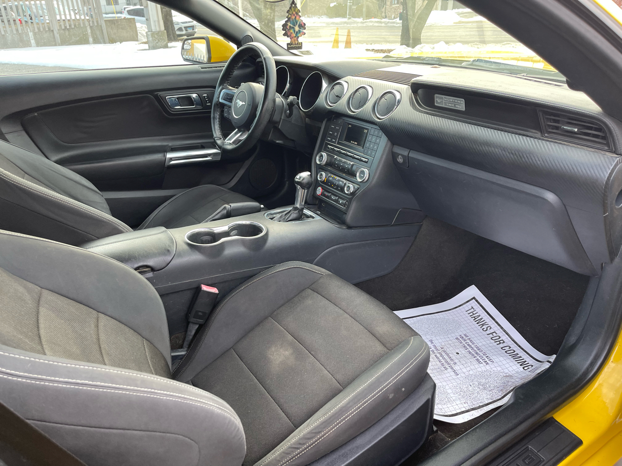 Ford Mustang V6 Convertible 2015