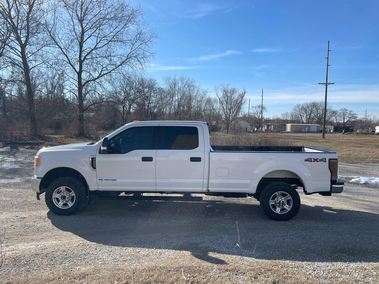 Ford F-250 SD FX4 Crew Cab Long Bed 4WD 2017