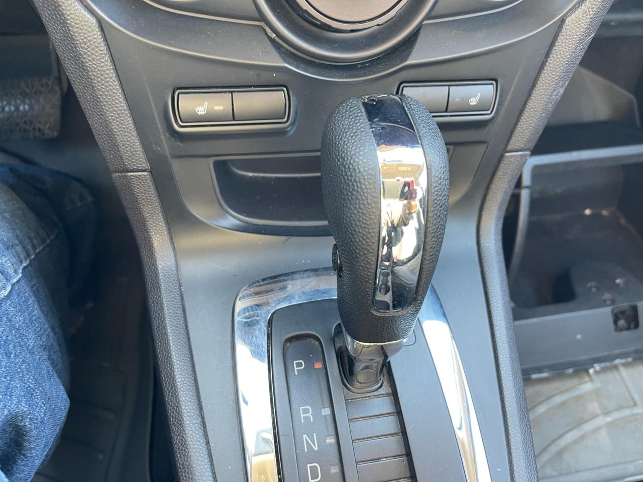 Ford Fiesta SE Hatchback 2012