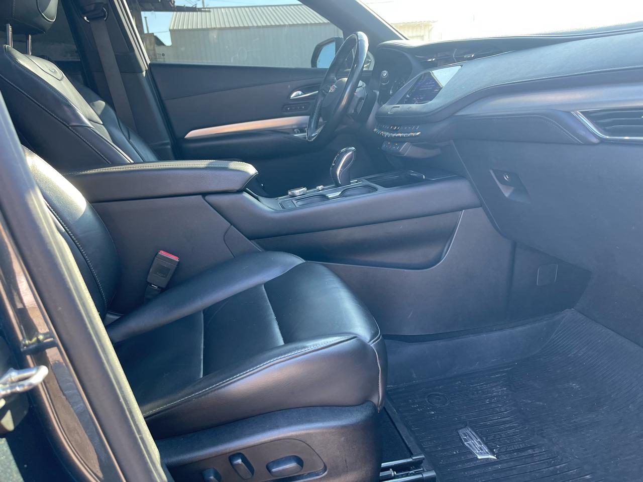 Cadillac XT4 Premium Luxury AWD 2019