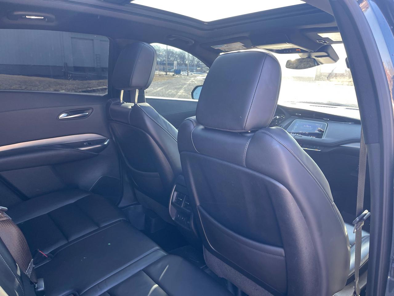 Cadillac XT4 Premium Luxury AWD 2019