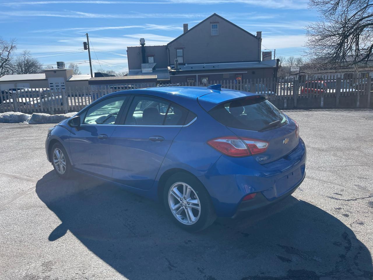 Chevrolet Cruze LT Auto Hatchback 2017