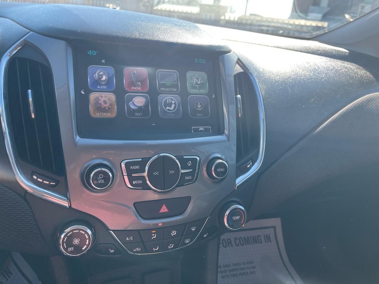 Chevrolet Cruze LT Auto Hatchback 2017