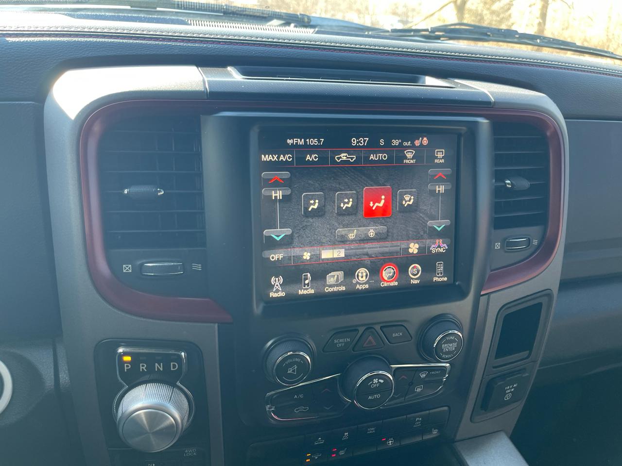 RAM 1500 4WD Crew Cab 140.5" Rebel 2017