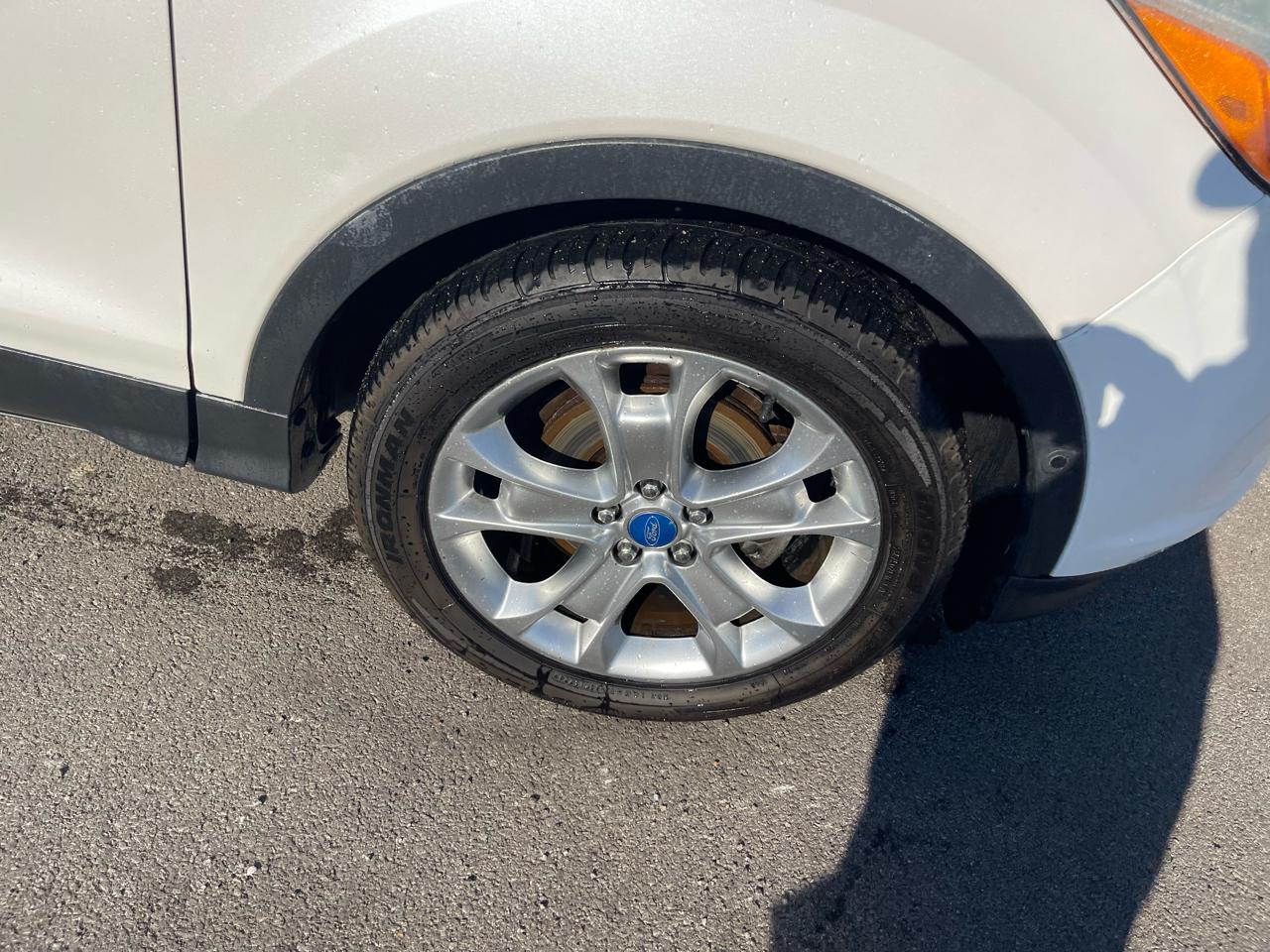 Ford Escape SEL FWD 2013