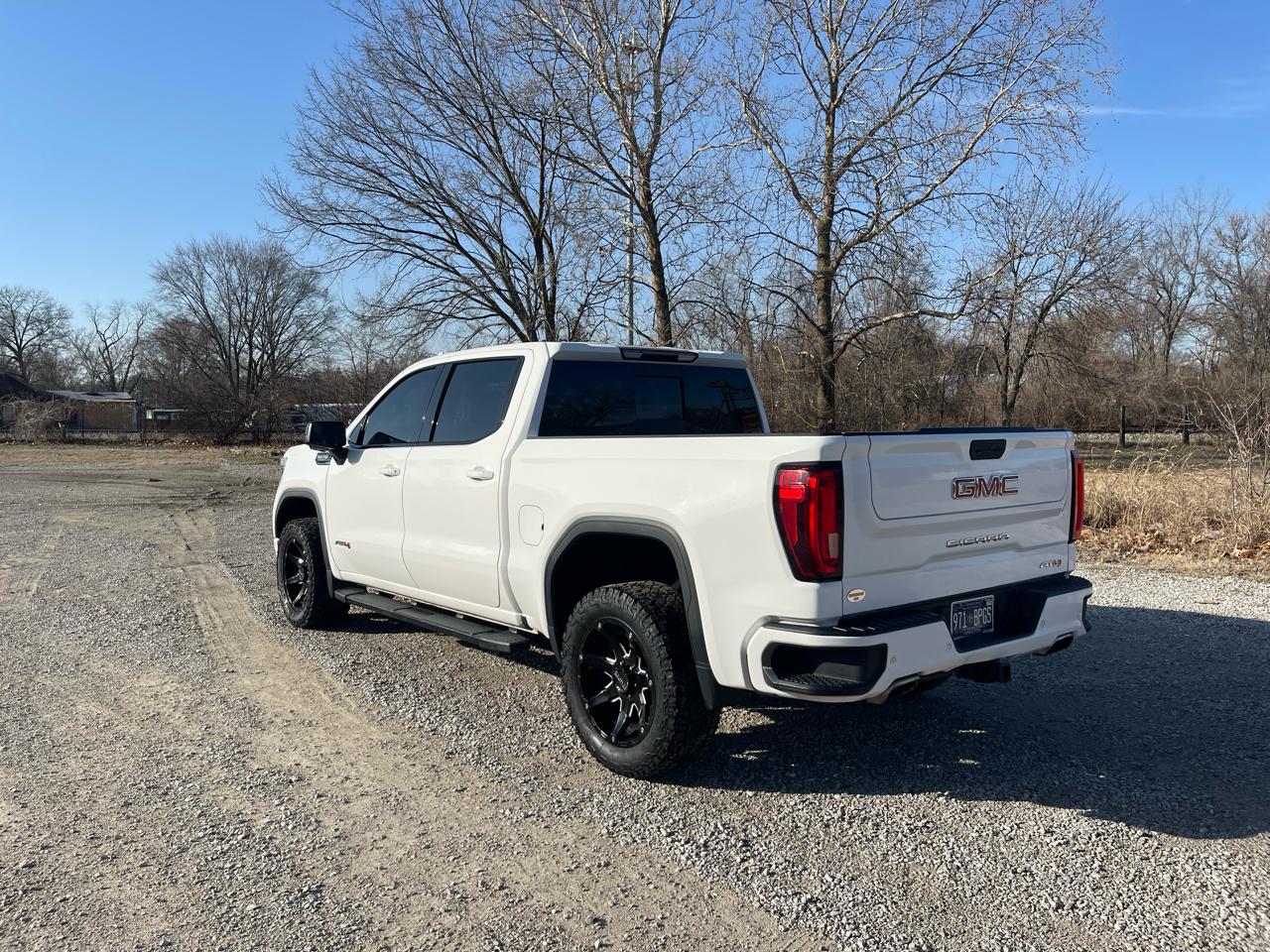GMC Sierra 1500 4WD Crew Cab 147" AT4 2019