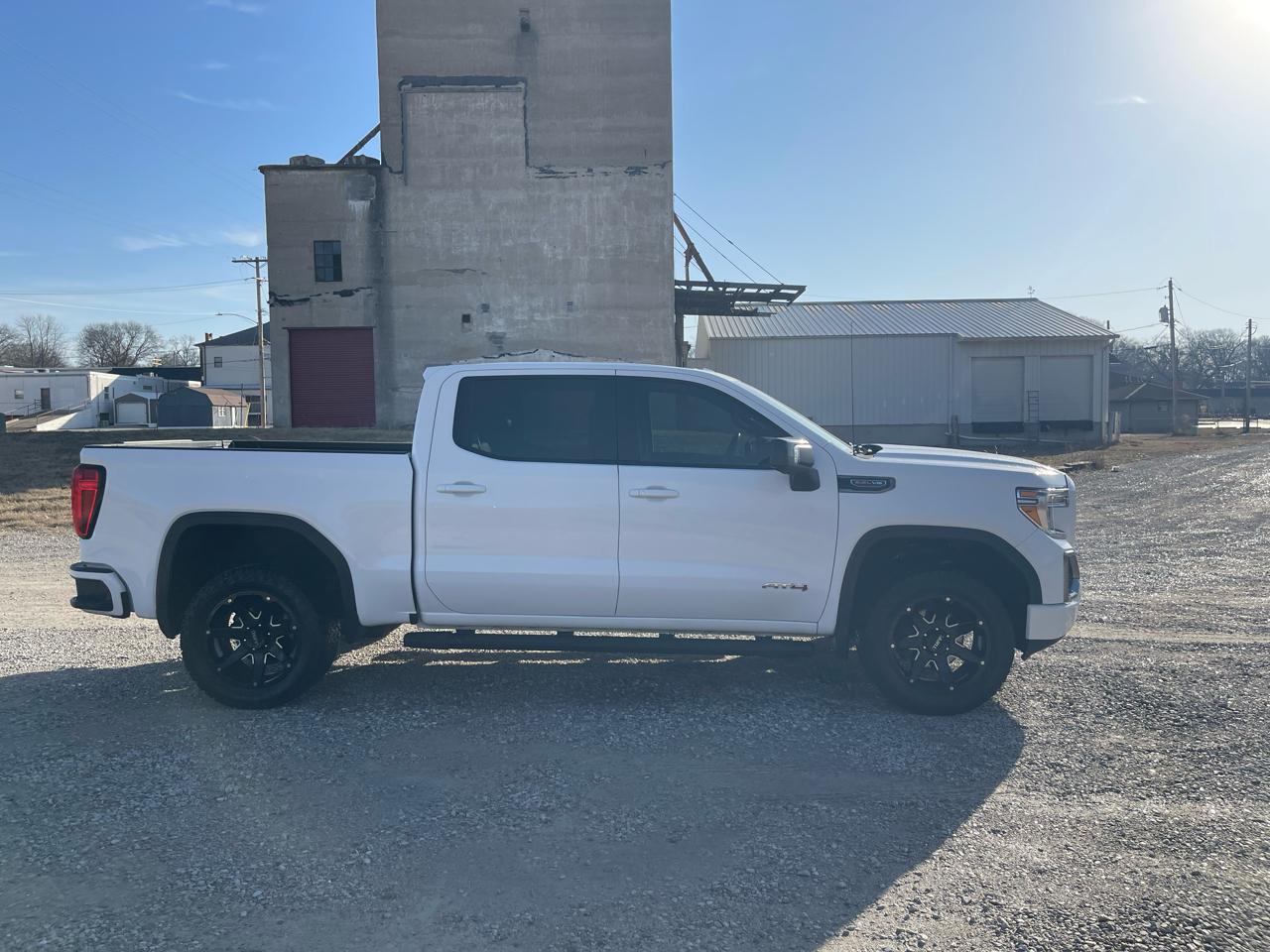GMC Sierra 1500 4WD Crew Cab 147" AT4 2019
