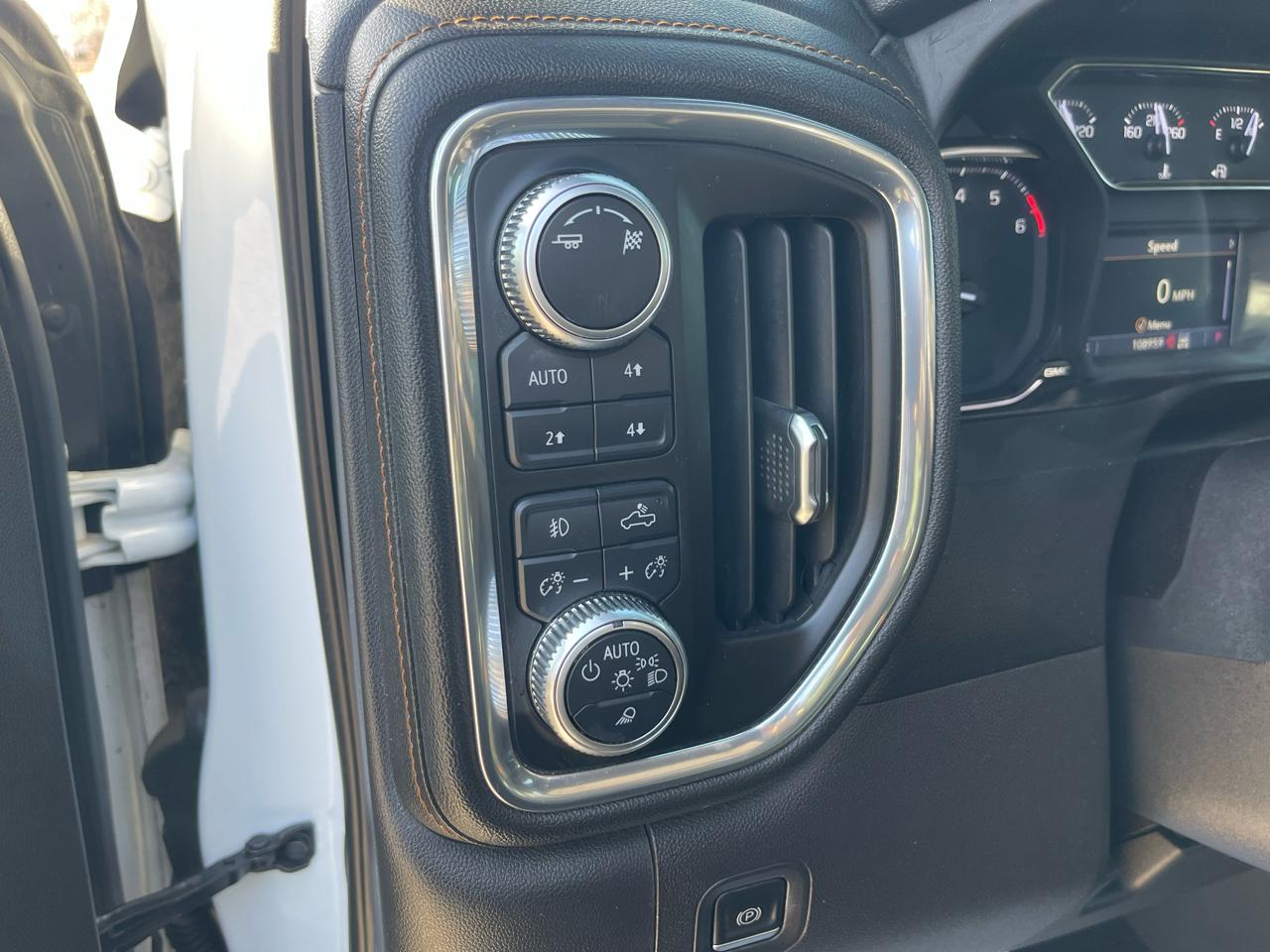 GMC Sierra 1500 4WD Crew Cab 147" AT4 2019