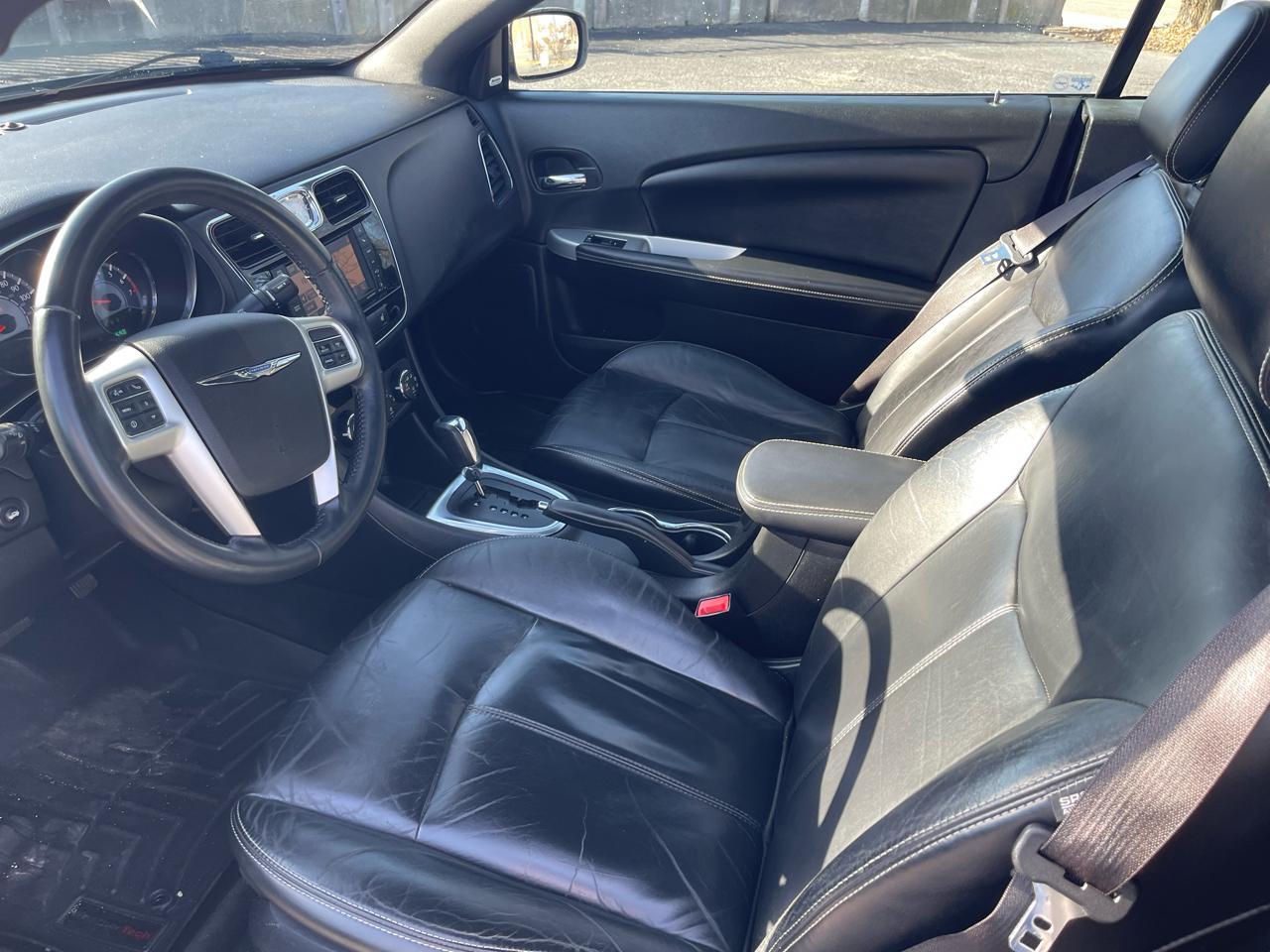 Chrysler 200 Limited Convertible 2013