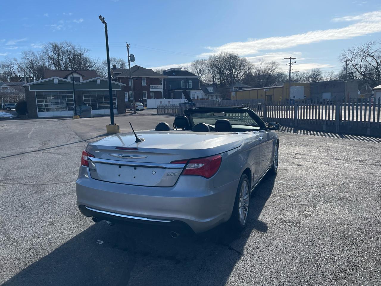 Chrysler 200 Limited Convertible 2013