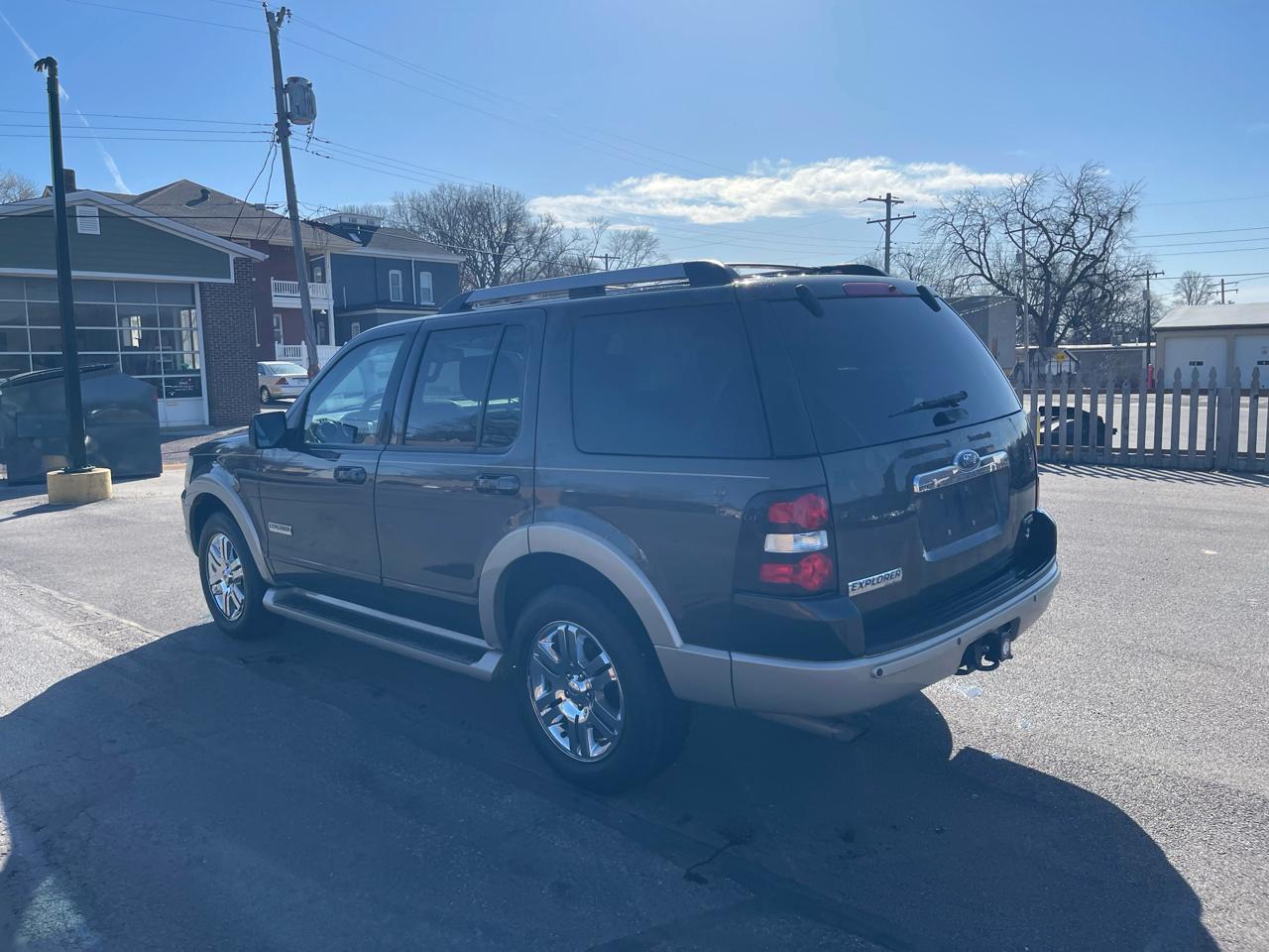 Ford Explorer Eddie Bauer 4.6L 4WD 2006