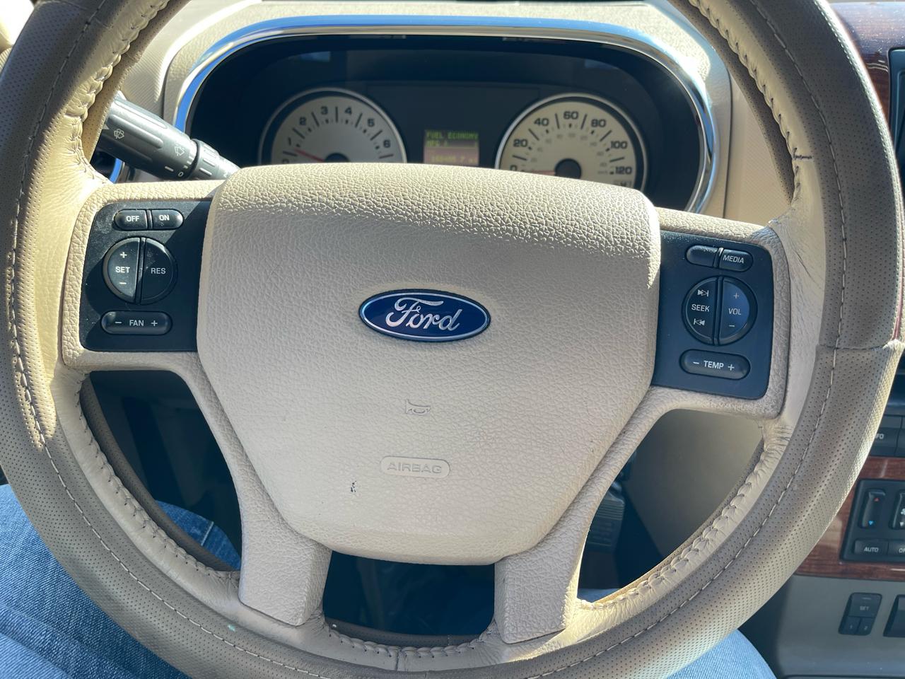 Ford Explorer Eddie Bauer 4.6L 4WD 2006