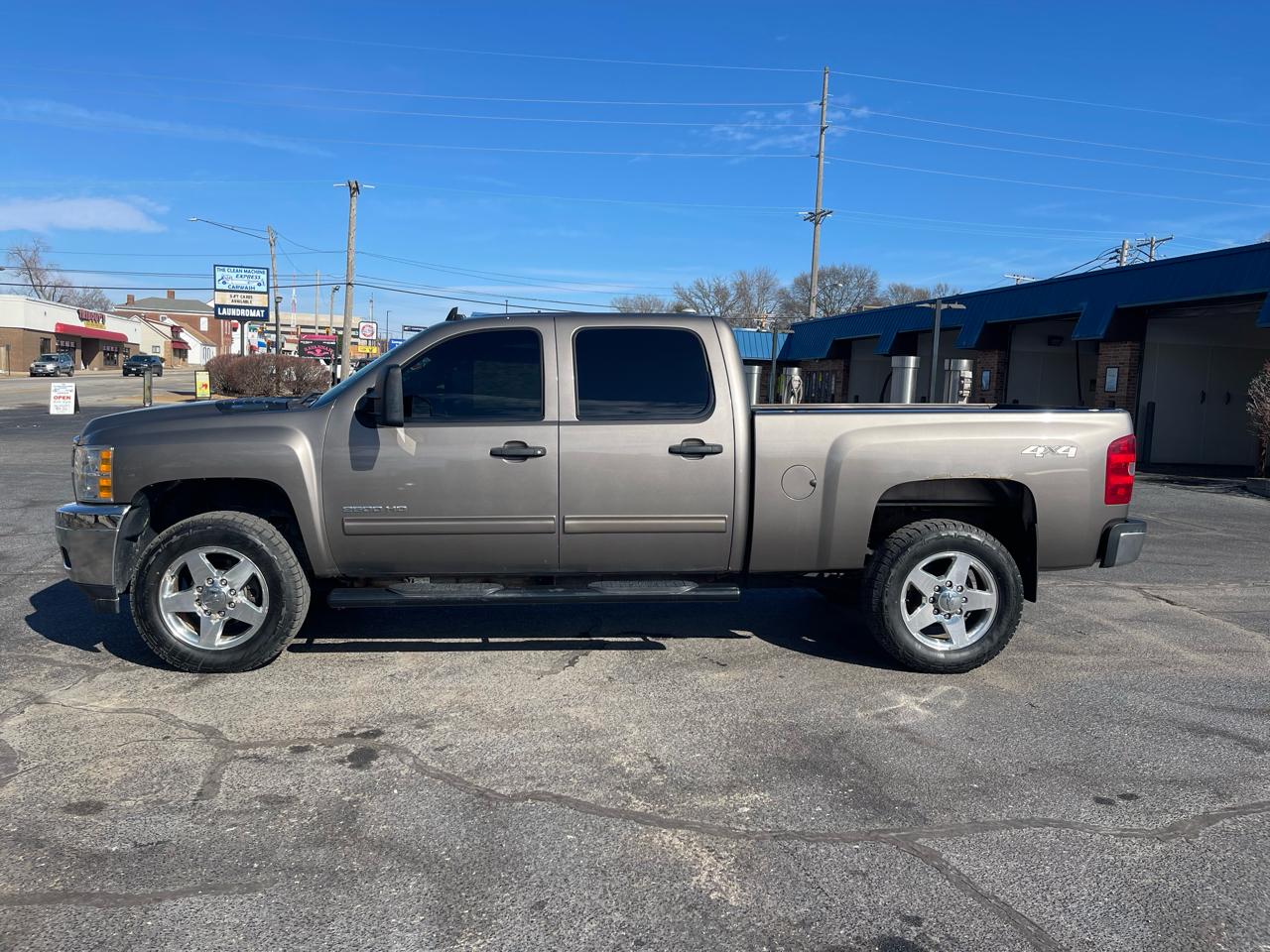 Chevrolet Silverado 2500HD LT Crew Cab 4WD 2013
