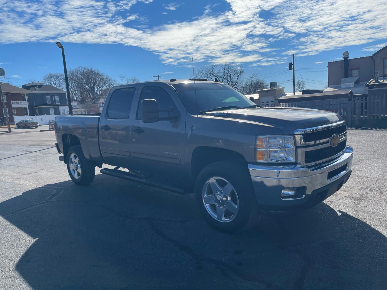 Chevrolet Silverado 2500HD LT Crew Cab 4WD 2013